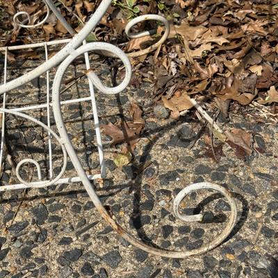 LOT 29: Beautiful Metal Yard Decor, Plant Stand & Garden Stake Flower Torch