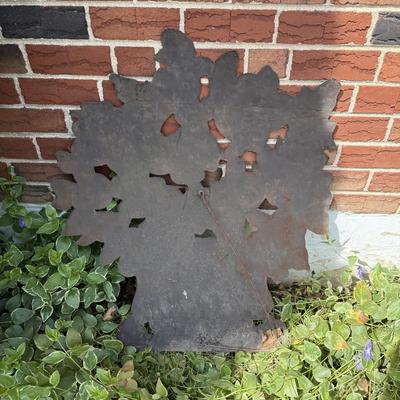 LOT 29: Beautiful Metal Yard Decor, Plant Stand & Garden Stake Flower Torch