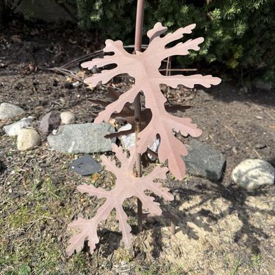 LOT 29: Beautiful Metal Yard Decor, Plant Stand & Garden Stake Flower Torch