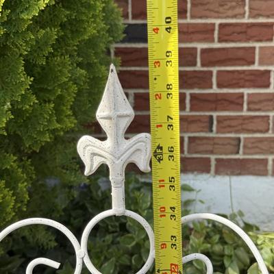 LOT 29: Beautiful Metal Yard Decor, Plant Stand & Garden Stake Flower Torch