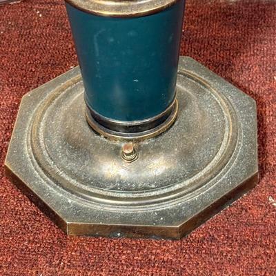 LOT 33: Pair Of Vintage Mid Century Stiffel Brass Table Lamps