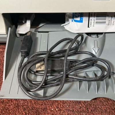 LOT 35B: HP DeskJet D1520, Cannon Printer K10377 & Omnitech Paper Shredder
