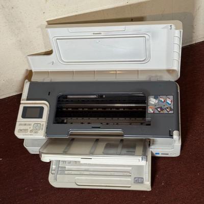 LOT 36B: HP Photosmart D7560 & HP Photosmart B8550