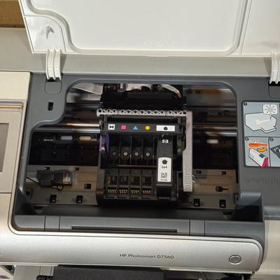 LOT 36B: HP Photosmart D7560 & HP Photosmart B8550