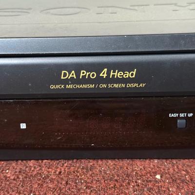 LOT 39B: Sony Video Cassette Recorder SLV-478