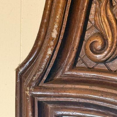 LOT 121B: Vintage Carved Wooden Frame Wall Mirror