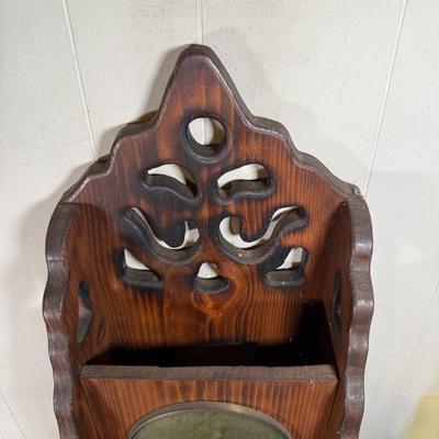 LOT 123B: Vintage Wooden Hanging Wall Clock