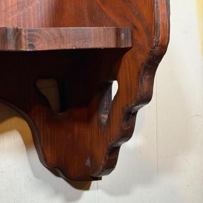 LOT 123B: Vintage Wooden Hanging Wall Clock