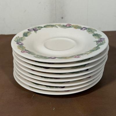 LOT 127B: Pfaltzgraff Jamberry Dinnerware Collection