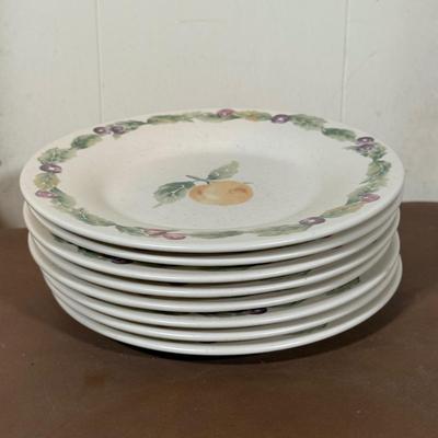 LOT 127B: Pfaltzgraff Jamberry Dinnerware Collection