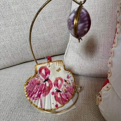 L8393 Pink Flamingo Home Decor Lot