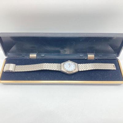 LOT 17: Collection of Watches - Swiss Bulova, Hamlin 360 Electra, Armitron and Sundial