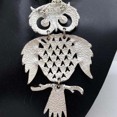 LOT 19: Collection of Owl Jewelry - Necklaces and Pendants (18" to 24")
