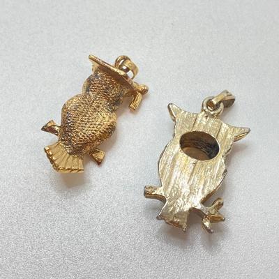LOT 19: Collection of Owl Jewelry - Necklaces and Pendants (18" to 24")