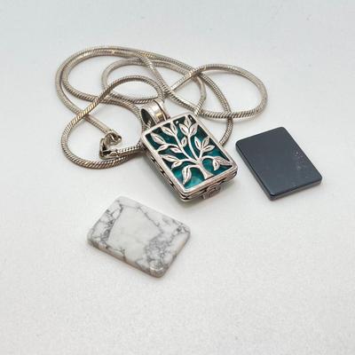 LOT 22: Italy 925 Silver Necklace with Interchanging Gemstones - Tw. 25.9g, 24"