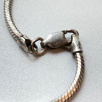 LOT 22: Italy 925 Silver Necklace with Interchanging Gemstones - Tw. 25.9g, 24"