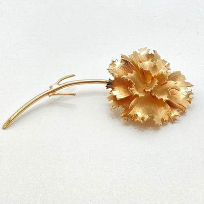 LOT 24: Large Collection of Gold Tone Jewelry - Pins, Brooches and Ring
