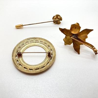 LOT 24: Large Collection of Gold Tone Jewelry - Pins, Brooches and Ring