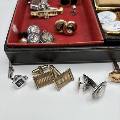 LOT 81 Men's Jewelry Collection: Cufflinks, Tie Clips, Buxton Wallet