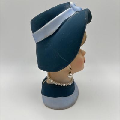 LOT 100: Vintage Napco Ware Lady Head Vase