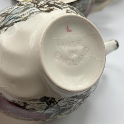 LOT 102: Vintage Johnson Bros., "The Friendly Village" Teacups (6) & Saucers (7), Franciscan "Poppy" Saucers (4)