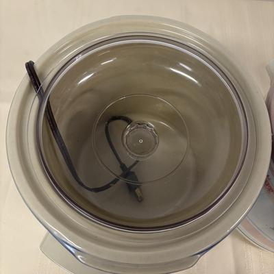 LOT 109: Rival Crock Pots - Untested