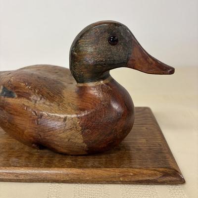 LOT 111: Wooden Duck Decoy Box, Mallards in Flight Avon Serving Tray and Leather Wrapped Vessel/Vase-Italy