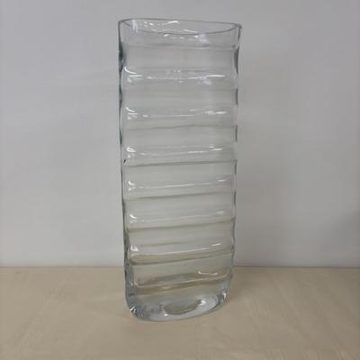 LOT 115: Lenox Ovations Crystal Azar Swirl Quartz Desk Clock & Large Unique Vase Made in Poland