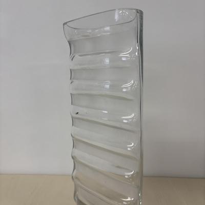 LOT 115: Lenox Ovations Crystal Azar Swirl Quartz Desk Clock & Large Unique Vase Made in Poland