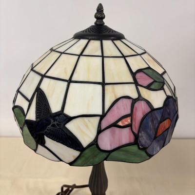 LOT 117: Hummingbirds and Flowers-Stained Glass Accent Lamp