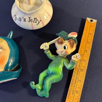 VINTAGE COLLECTIBLE LOT