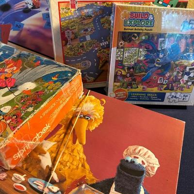 VINTAGE BOARD GAME LOT