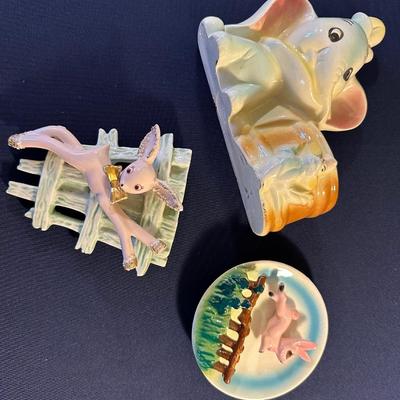 VINTAGE WALL POCKET, PLANTER LOT
