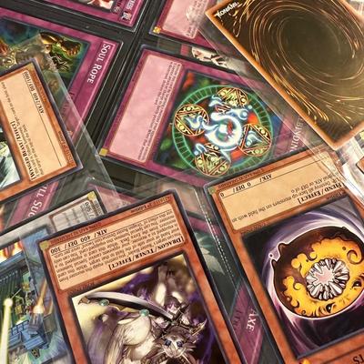 YU GI OH TRADING CARD LOT
