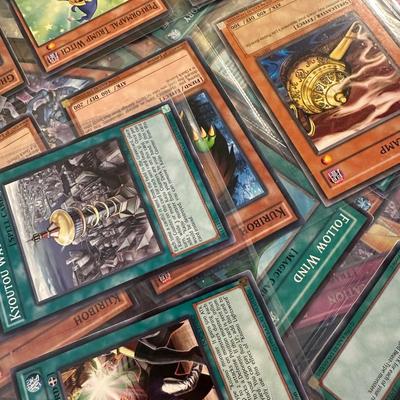 YU GI OH TRADING CARD LOT