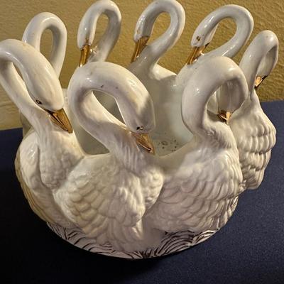 DUCK LOT