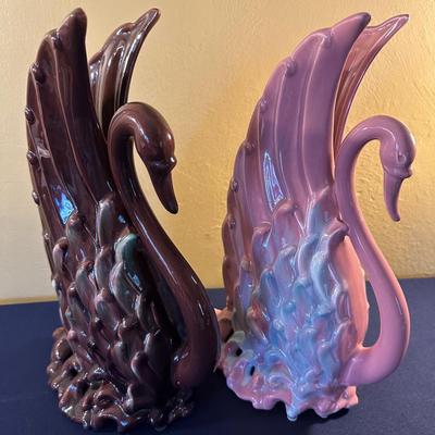 ROYAL HAEGAR VINTAGE SWAN VASE LOT