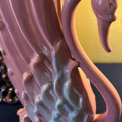 ROYAL HAEGAR VINTAGE SWAN VASE LOT