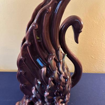 ROYAL HAEGAR VINTAGE SWAN VASE LOT
