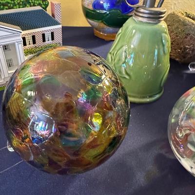 ONE EARED COW ART GLASS, WOODEN HOUSE LOT