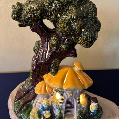 VINTAGE ELF MUSHROOM LAMP