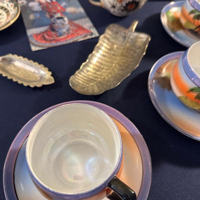 MISC COLECTIBLE DÉCOR LOT