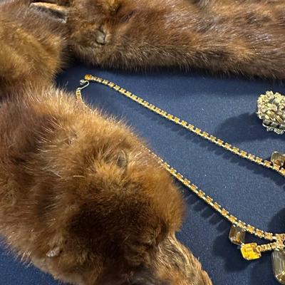 FUR & COSTUME JEWELRY LOT