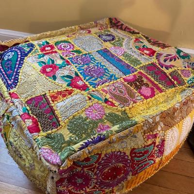 BOHO CUBE, THROWS LOT