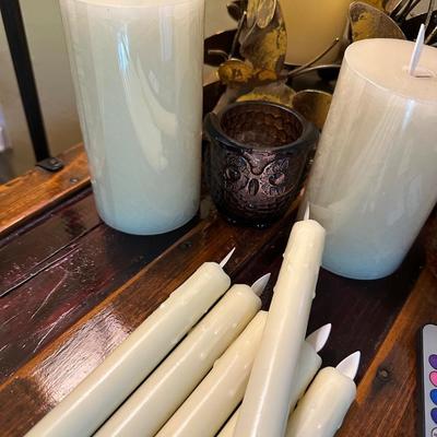 TRUNK, FLOORLAMP, CANDLE LOT