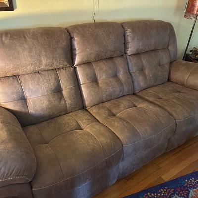 RECLINER SOFA