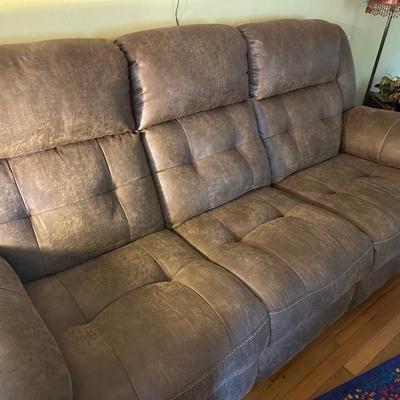 RECLINER SOFA