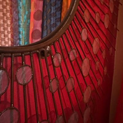 DECORATIVE MIRROR