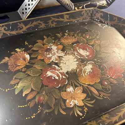 TOLE TRAY LOT