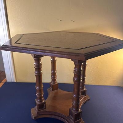 OCTAGON ACCENT TABLE